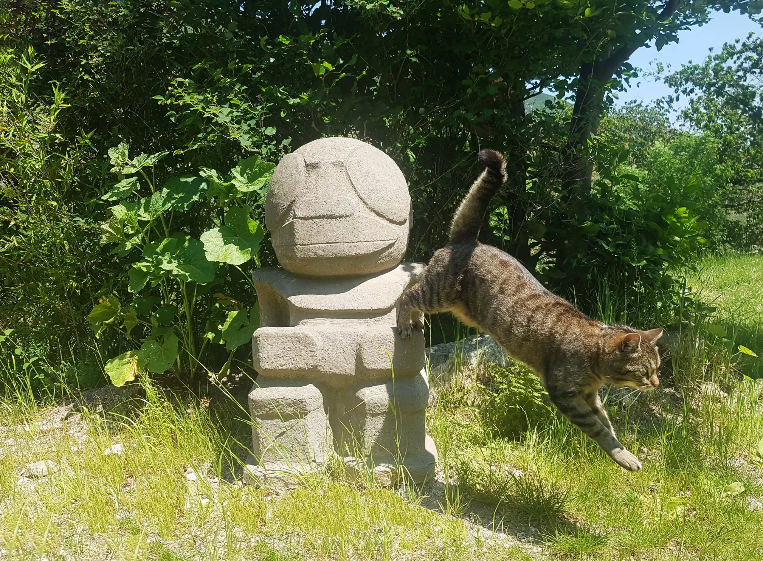 sculpture bigtiki