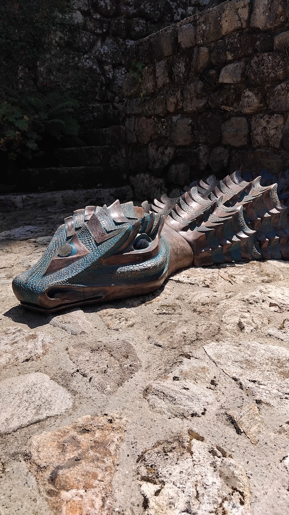 sculpture lézard